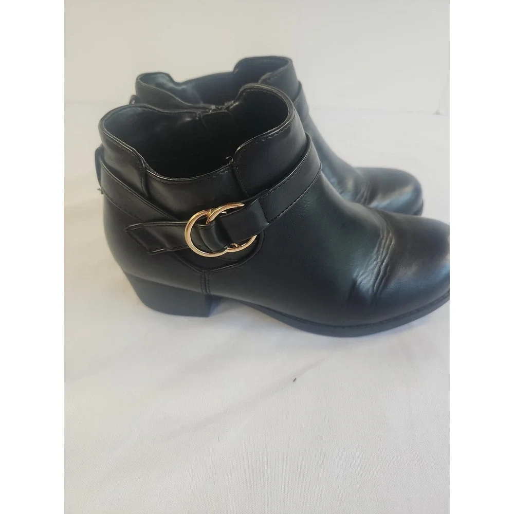 Place these black